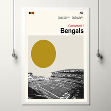 Cincinnati Bengals Team Poster, Bengals Movie, Cincinnati Bengals Football, Retro Team Poster, Vintage, Modern Vintage, Football Poster