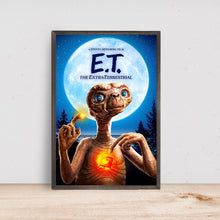 E.T. the Extra Terrestrial Movie Poster - Room Decor Wall Art - Canvas Fabric Print - Poster Gift 1527138724