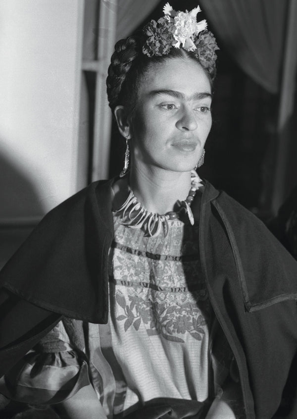 Frida Kahlo Black and white Photograph Print Wall Art Poster 1575988295